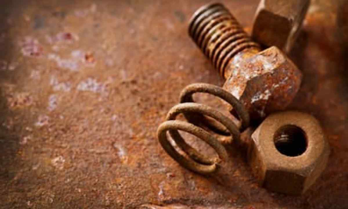 How to turn off the rusted bolts