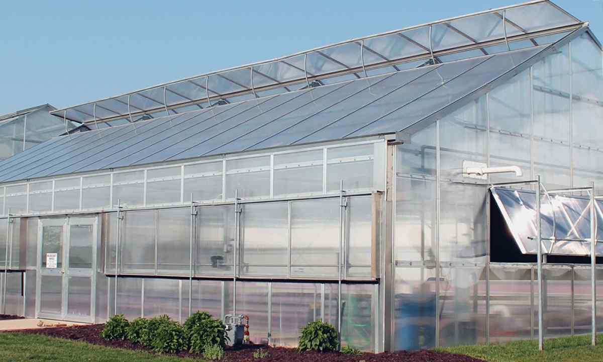 How to choose polycarbonate
