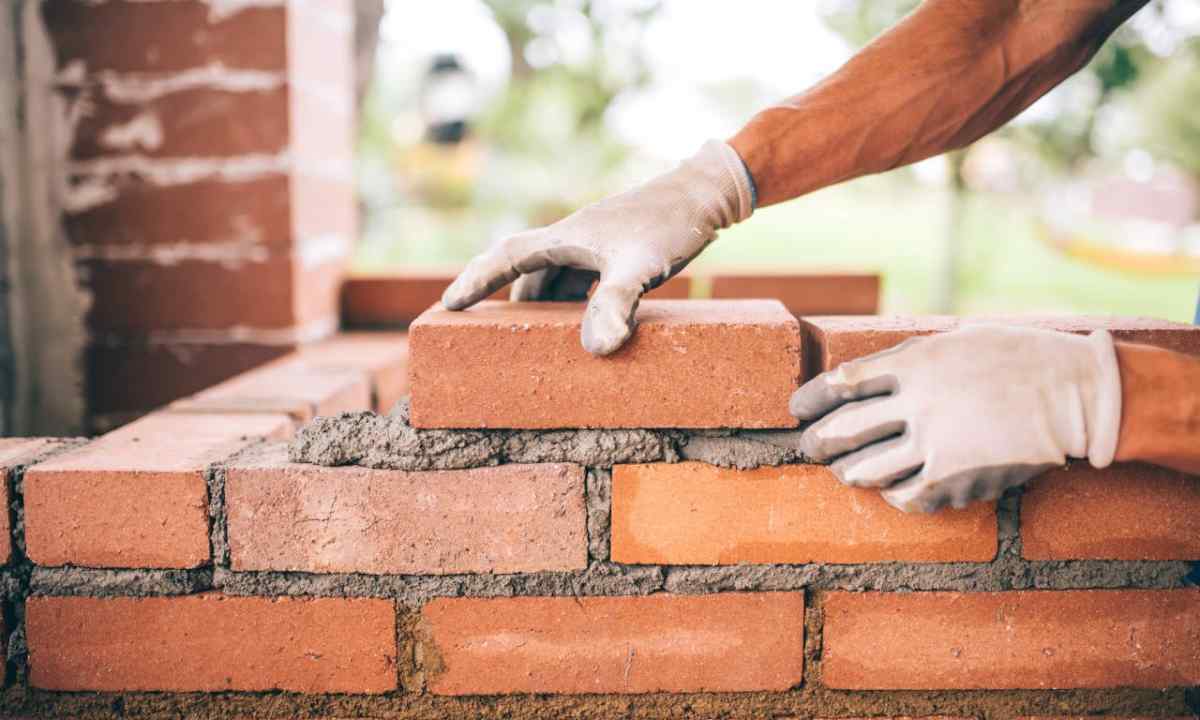 How to finish the house from second-hand brick