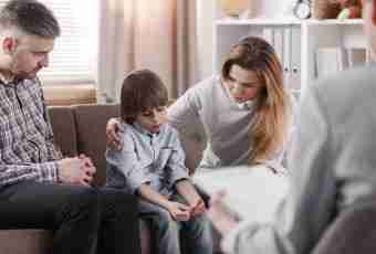Children's neurosises: treatment and advice to parents