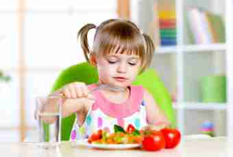 Children and healthy nutrition: how to accustom the child to useful products