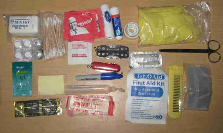 Children's first-aid kit to the road