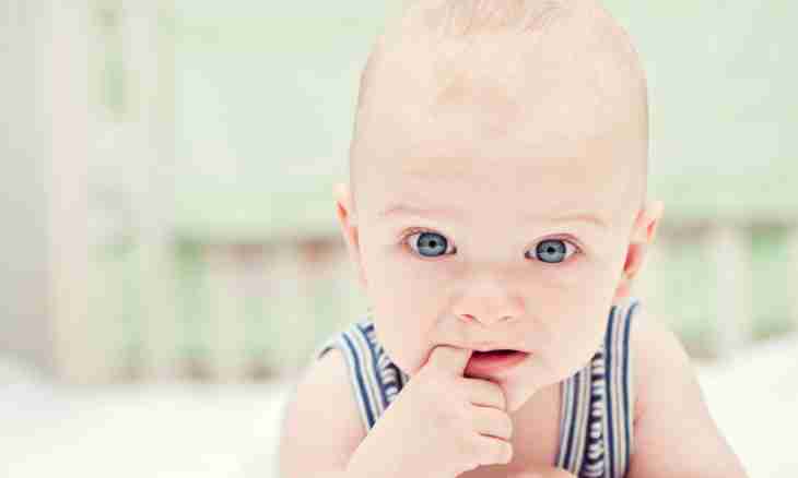 Teething at children: what should I do?