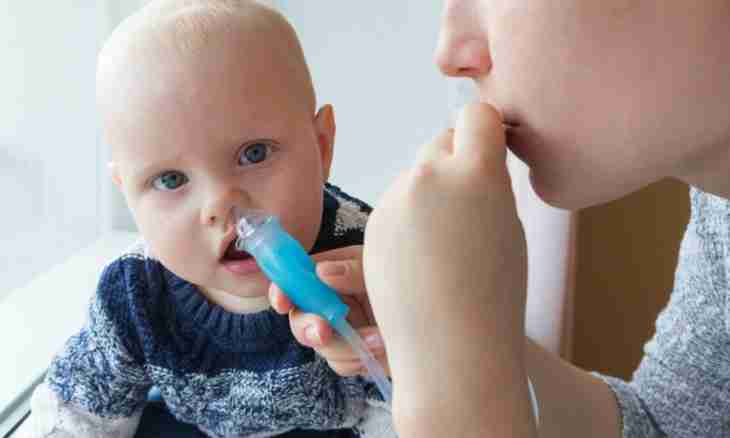 How to clean a nose to the baby
