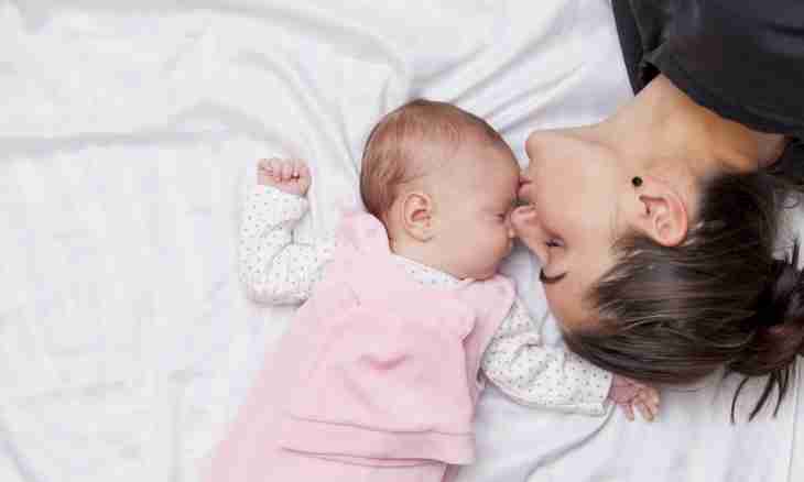 Cold at the newborn: how to help to breathe to the kid