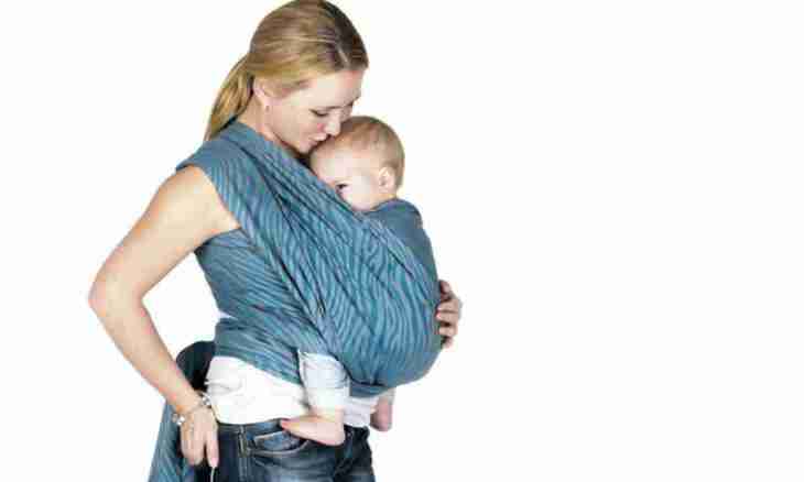 How to carry a baby sling a scarf