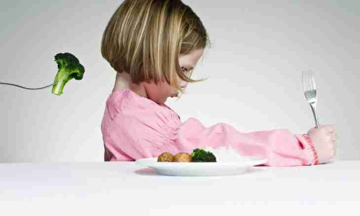 What to do if the child eats nothing