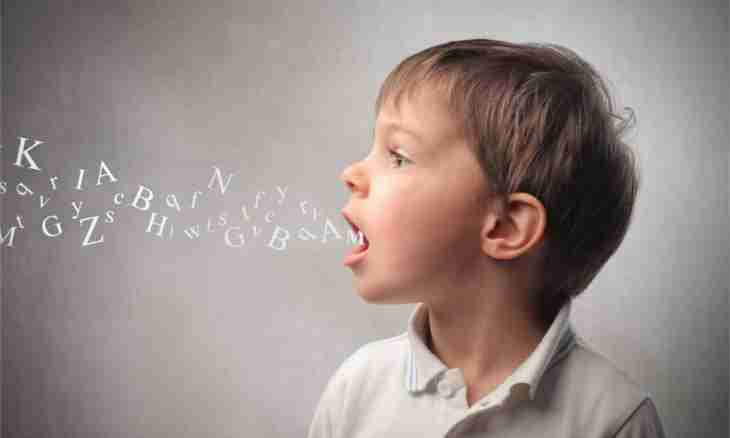 What to do if the child has a nervous tic