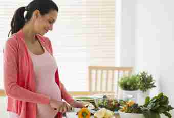 What tests the woman needs to make when planning pregnancy