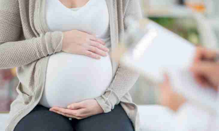 How to sign the prenatal record in maternity hospital