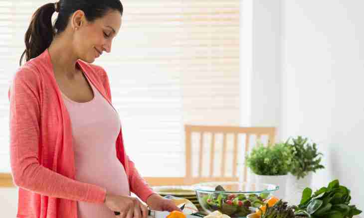 Why at pregnancy it is impossible to eat parsley