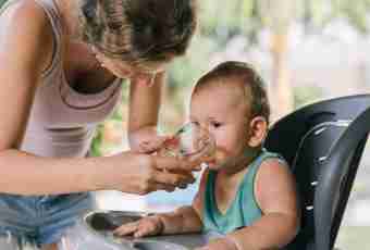What to feed the child at laktazny insufficiency with
