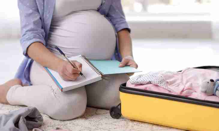 What is necessary in maternity hospital for mom and the kid