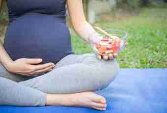 How to distinguish stir of a fruit at pregnancy