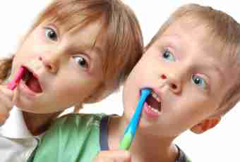 How to persuade the child to treat teeth