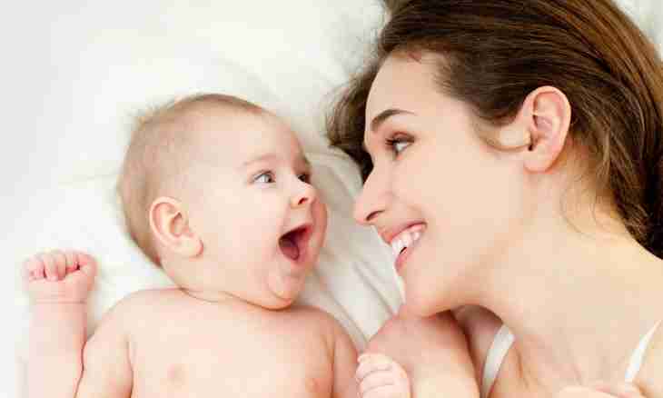 Pluses and minuses of late motherhood