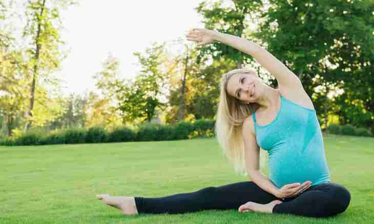 How to warm up to itself a back at pregnancy independently