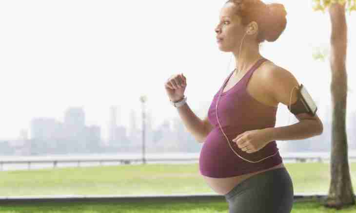 Whether it is possible to do sports during pregnancy?