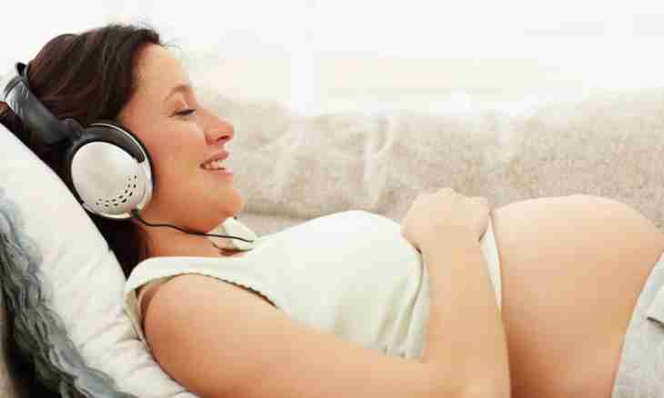 What music is useful to pregnant women