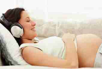 What music is useful to pregnant women