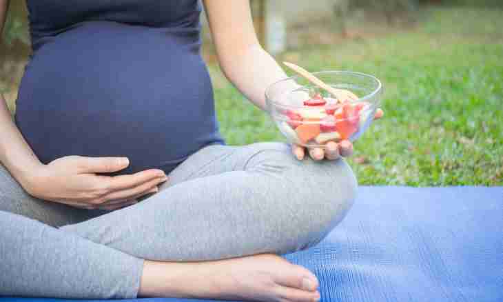 Whether it is possible to eat fish at pregnancy