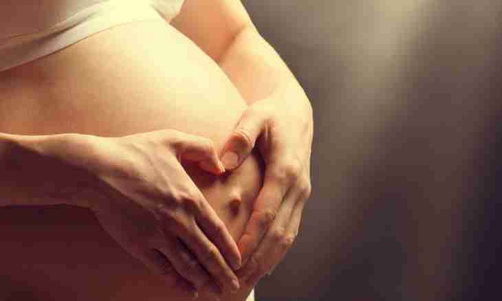 Why it is accepted to touch the pregnant woman's stomach