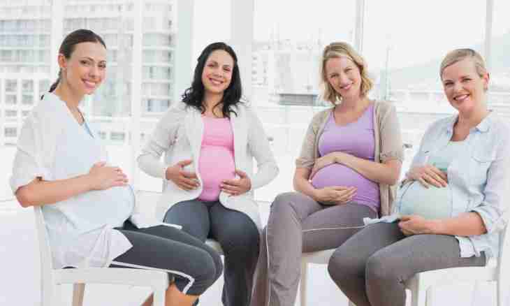 Why to attend school for pregnant women?