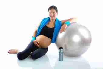 School of a fitball for pregnant women