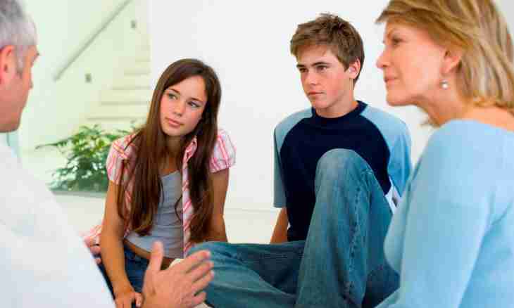 How to report to the teenager about a divorce