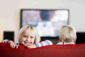 What age the child can watch TV