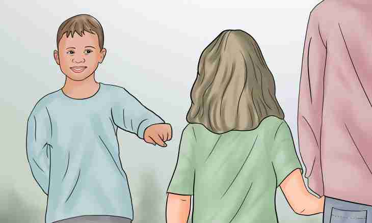 How to disaccustom the child to hysterics