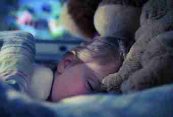 How to accustom the child to sleep in the bed