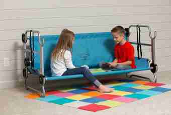 How to choose a folding bed for the child