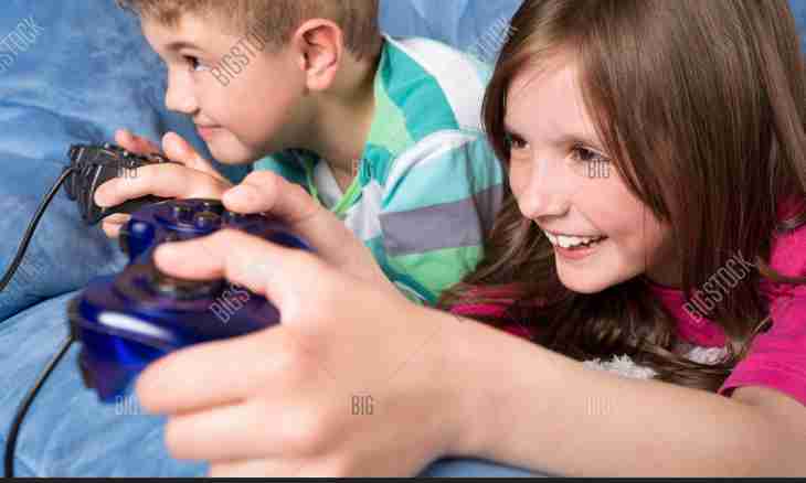 Why computer games are harmful to teenagers
