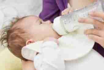 Alcohol intake during feeding by a breast