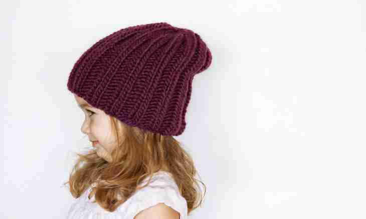 How to knit by a hook a children's hat