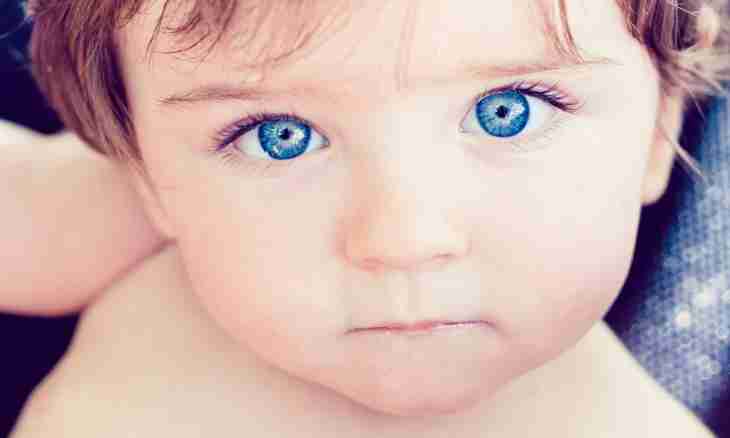 When at babies color of eyes changes