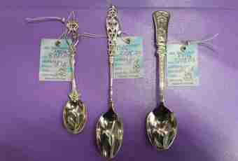 Why give silver spoons on a christening