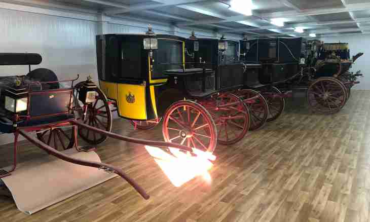 Transforming carriages: advantages and shortcomings
