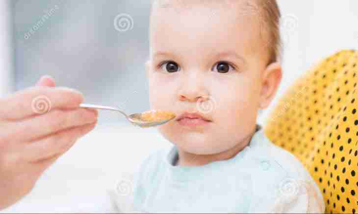 From what age the child can give porridge