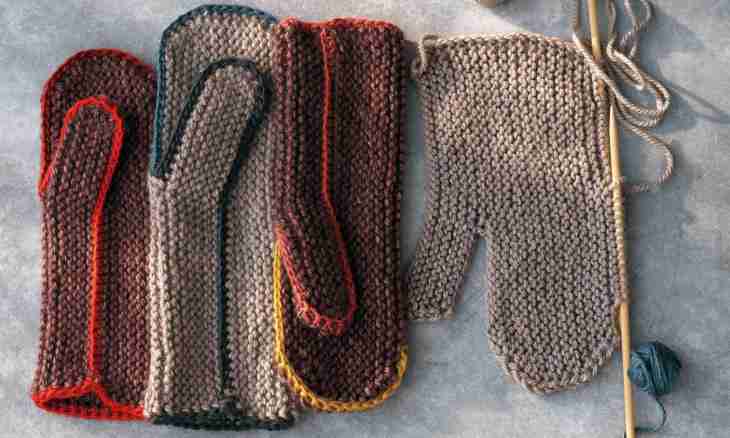 How to knit mittens to children