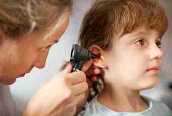 First aid to children at ear pain