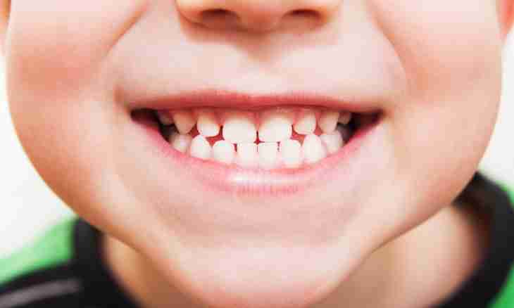 How to strengthen the child's teeth