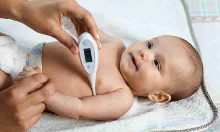 How to choose the thermometer for the newborn child