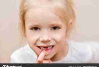 To what age at children milk teeth change