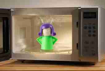 Sterilization of children's ware: the microwave suits not only for food!