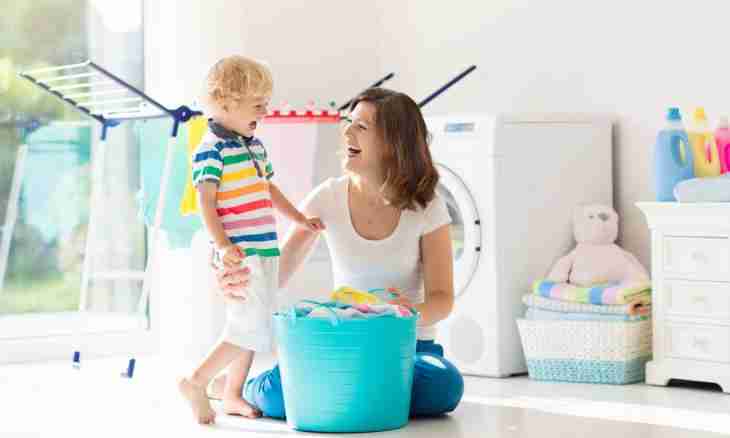 What to occupy the child with to manage to carry out household chores and to have a rest