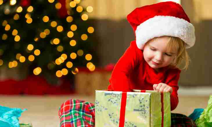 How to choose long-awaited gifts to children by New year