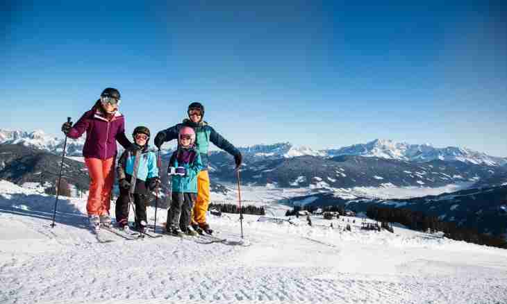 Where to go with children to winter vacation