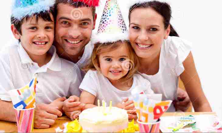 What to present to the child of three years for birthday